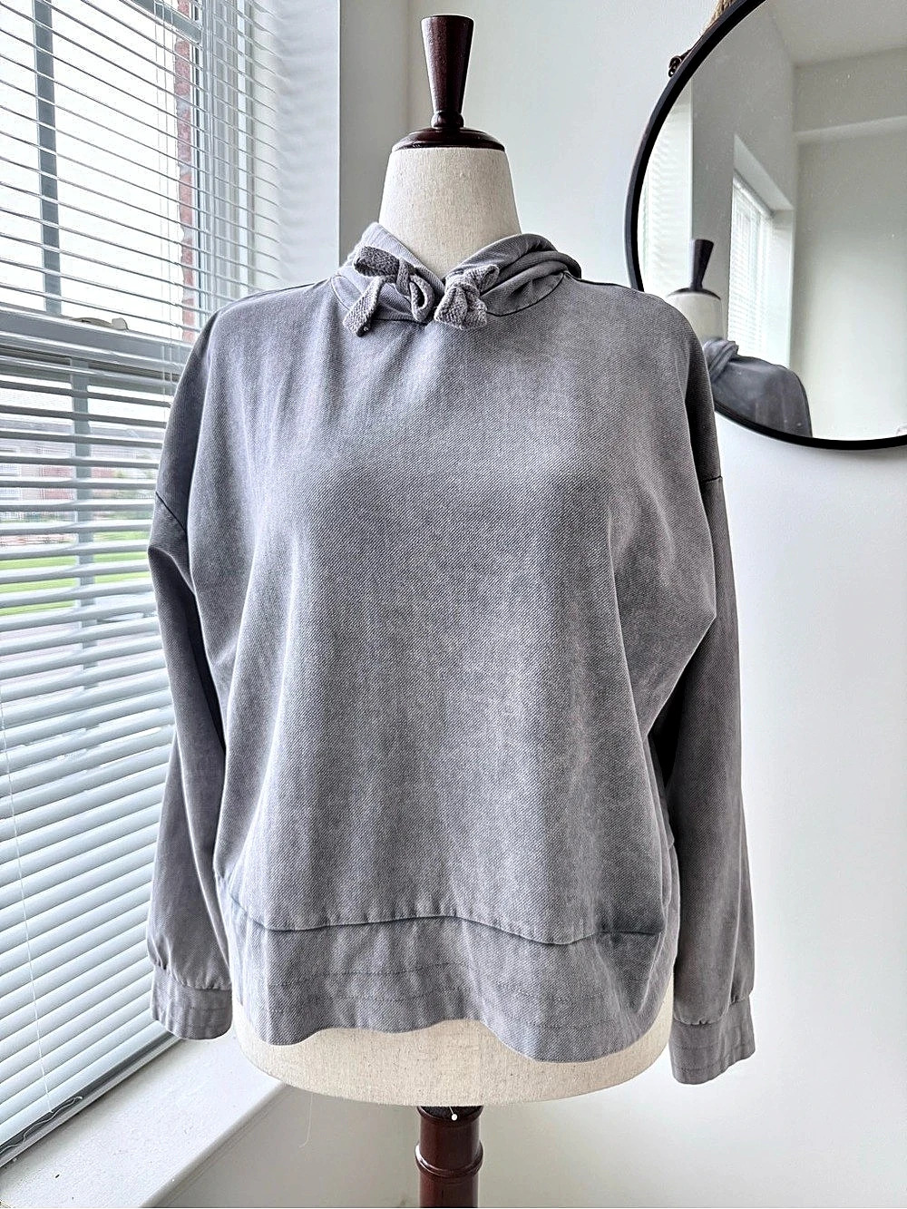 Zara Gray Hooded Shirt in Size Medium NWOT